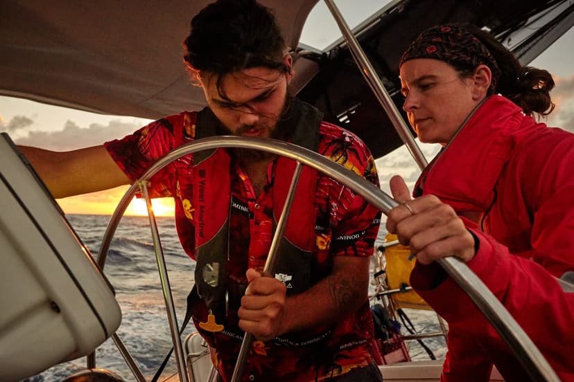Green cardstock box containing white, beige, and brown cards.